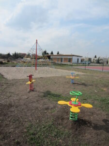 Dětské herní prvky na fotbalovém hřišti, 2011, celkové náklady projektu 600 tis. Kč
